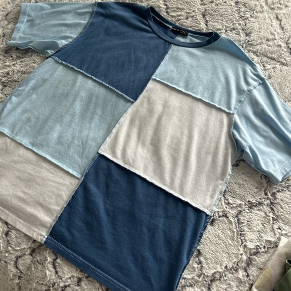 Blue and White Patchwork T-Shirt New - Picture 3 of 3
